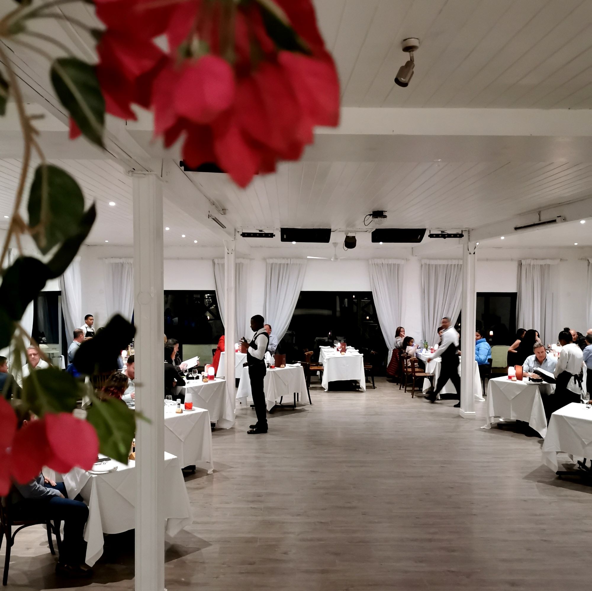A Stay At The Houw Hoek Hotel Is As Wonderful As I Remember Pretty 